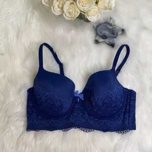 Victoria Secret Body lined Demi Lace Bra 36 D perfect for Date Night